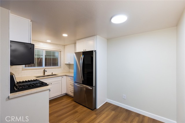 211 Avenida Serra, San Clemente CA: https://media.crmls.org/medias/e3ad99b1-96cd-41da-a55a-b597625290d3.jpg