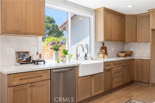 25652 Cervantes Lane, Mission Viejo CA: https://media.crmls.org/medias/e3ae6f90-817f-42c4-bfe4-0294a76c9f69.jpg
