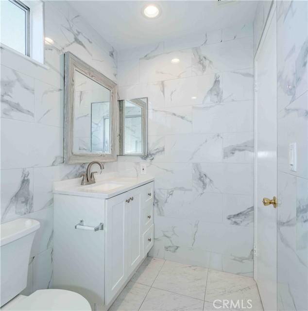 Detail Gallery Image 18 of 31 For 4 Carrol Ave, Irvine,  CA 92614 - 4 Beds | 2/1 Baths