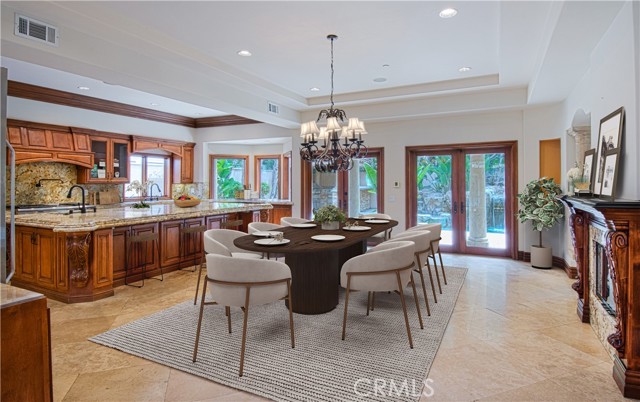 511 Cliff Drive, Newport Beach CA: https://media.crmls.org/medias/e3aed6b5-4681-4c23-ac41-de5b670dfb7b.jpg
