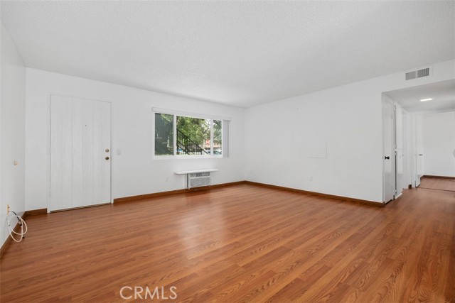 11782 Garden Grove Boulevard, Garden Grove CA: https://media.crmls.org/medias/e3afeb33-1396-4a0f-a5c3-20be0382a110.jpg