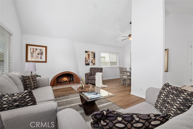 4314 Manchester Place, Cypress CA: https://media.crmls.org/medias/e3b00949-d10e-442e-b45a-91a916e9ea2f.jpg