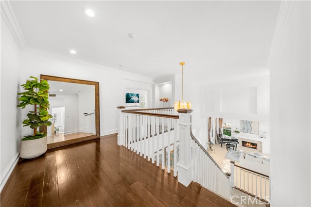 1040 S Summer Breeze Lane, Anaheim CA: https://media.crmls.org/medias/e3b01141-b306-4dd9-9c50-a55e431f158b.jpg