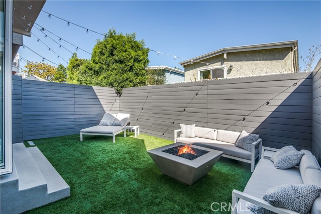 1616 Stanford Avenue, Redondo Beach, California 90278, 3 Bedrooms Bedrooms, ,2 BathroomsBathrooms,Residential,Sold,Stanford,SB22034123