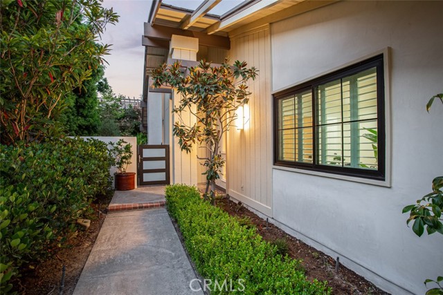 Detail Gallery Image 28 of 34 For 10 Maritime Dr, Corona Del Mar,  CA 92625 - 3 Beds | 2 Baths