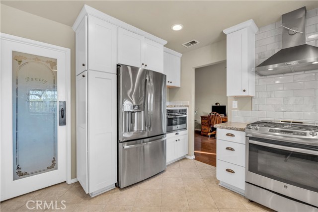 Detail Gallery Image 10 of 43 For 21390 via Del Parque, Yorba Linda,  CA 92887 - 4 Beds | 3 Baths