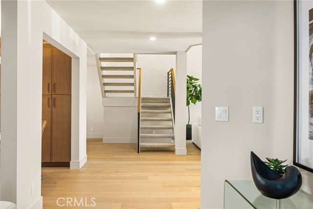 11 Thunder Trail, Irvine CA: https://media.crmls.org/medias/e3b24b7f-7970-4177-90c7-d0b07dfaa215.jpg
