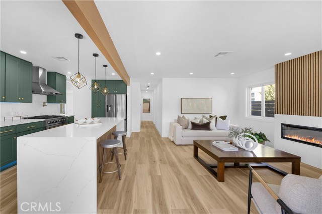 Detail Gallery Image 3 of 25 For 338 S James St, Orange,  CA 92869 - 3 Beds | 2 Baths