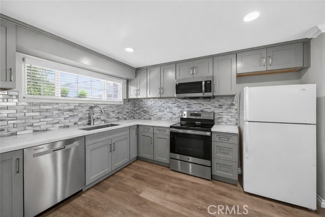 Detail Gallery Image 26 of 48 For 4751 Saint Andrews, Buena Park,  CA 90621 - 4 Beds | 3 Baths