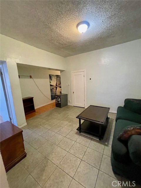 Detail Gallery Image 18 of 38 For 4125 S Figueroa St #101,  Los Angeles,  CA 90037 - 2 Beds | 1 Baths