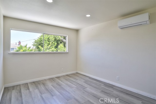 11112 Camellia Avenue, Fountain Valley CA: https://media.crmls.org/medias/e3b43563-59f6-4ef1-97f5-b52e443d6bd4.jpg