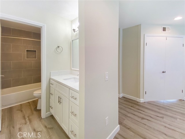 Detail Gallery Image 17 of 26 For 23270 Orange Ave #2,  Lake Forest,  CA 92630 - 3 Beds | 2 Baths