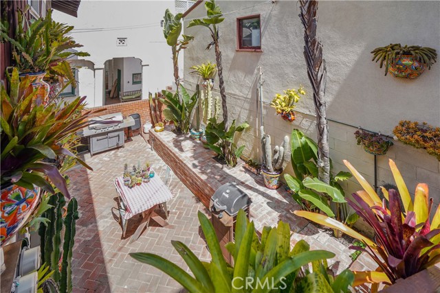 1720 Manhattan Avenue, Hermosa Beach, California 90254, 3 Bedrooms Bedrooms, ,2 BathroomsBathrooms,Residential,Sold,Manhattan,SB21061429