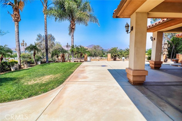 6116 Chadbourne Avenue, Riverside CA: https://media.crmls.org/medias/e3b5cb2b-dd19-4970-a021-72588813195b.jpg