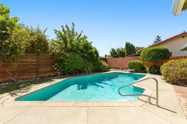 7 Pinecrest Circle, Chico CA: https://media.crmls.org/medias/e3b6297f-a8f2-432d-9542-73bdad09857c.jpg