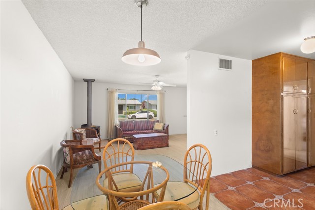 Detail Gallery Image 10 of 29 For 880 S Ramona St, Hemet,  CA 92543 - 2 Beds | 1 Baths
