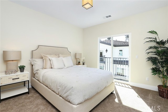 8 Bethpage Lane, Phillips Ranch CA: https://media.crmls.org/medias/e3b7221b-f27e-4a8f-9803-3fb902f8b2b9.jpg