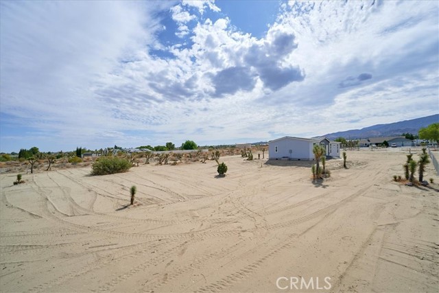 Detail Gallery Image 32 of 35 For 420 Calaveras Rd, Pinon Hills,  CA 92372 - 4 Beds | 2 Baths