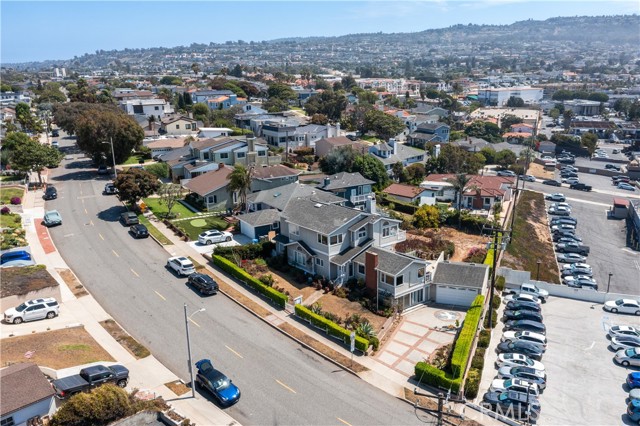 304 Avenue E, Redondo Beach CA: https://media.crmls.org/medias/e3b7b07e-6633-4b19-ba14-4aeedbdee686.jpg