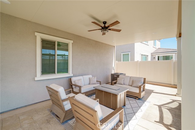 12829 Stags Leap Dr, Riverside CA: https://media.crmls.org/medias/e3b821f4-4669-48b3-9fa3-2c78f52f9a76.jpg