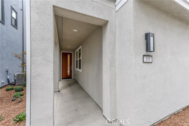 115 Allusion, Irvine CA: https://media.crmls.org/medias/e3b8f9ce-9908-4041-9c4b-2ed97142a84d.jpg