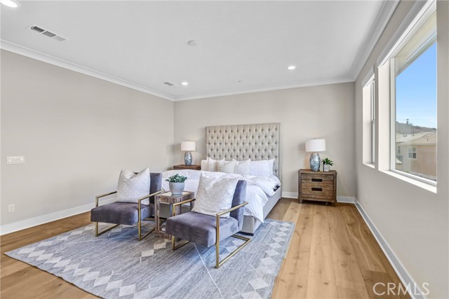 58 Sagan, Irvine CA: https://media.crmls.org/medias/e3b925f4-9de8-4178-a329-27e352a54b6e.jpg