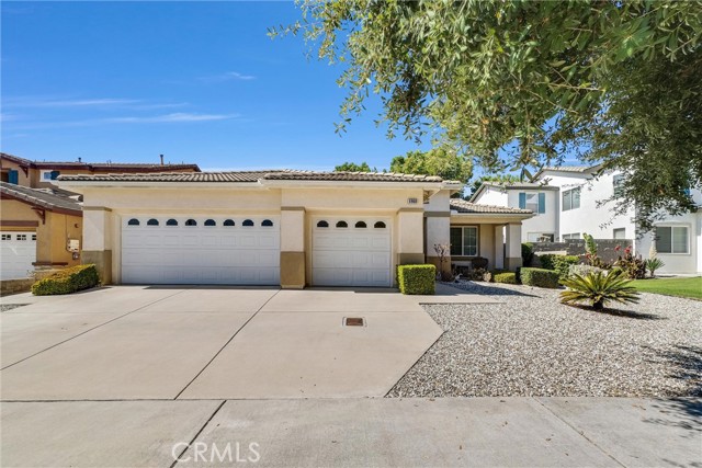 Detail Gallery Image 1 of 7 For 6968 Plumrose St, Fontana,  CA 92336 - 4 Beds | 2 Baths