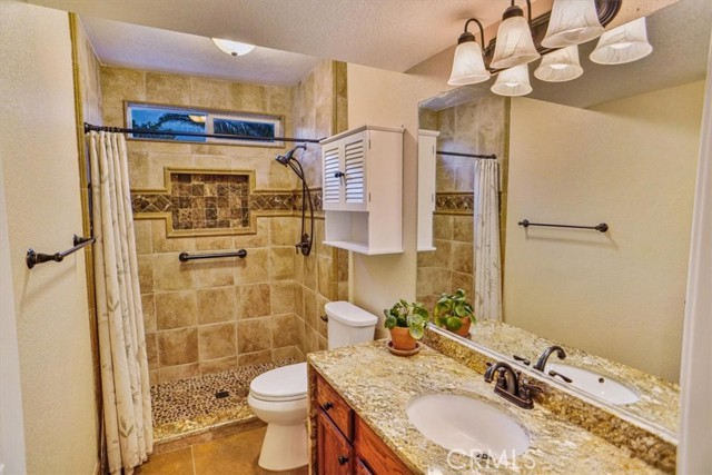 5712 Bienveneda, Palmdale CA: https://media.crmls.org/medias/e3b98896-6221-4931-9046-1920d101a702.jpg