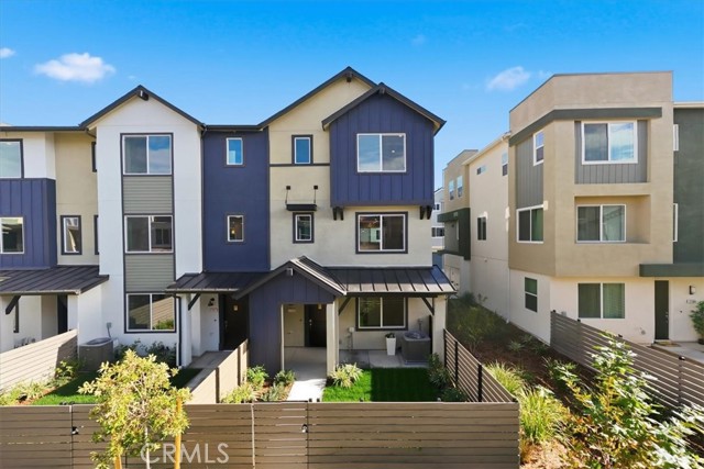 Front Image Thumbnail for CRIV25266239