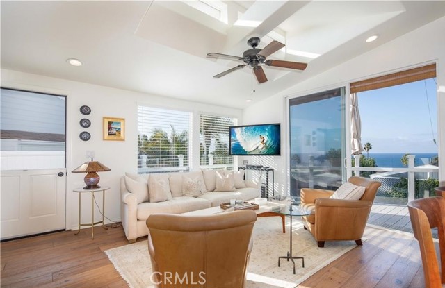 Detail Gallery Image 7 of 15 For 30802 Coast Hwy #C2,  Laguna Beach,  CA 92651 - 2 Beds | 2 Baths