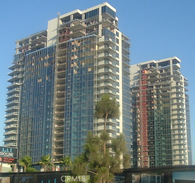 1003 W Myrtle Street, Santa Ana CA: https://media.crmls.org/medias/e3bd109a-2560-45f4-ab44-417157b299a3.jpg