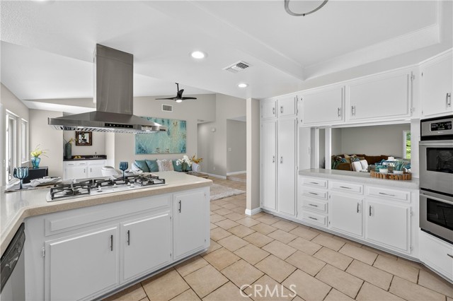 Detail Gallery Image 18 of 44 For 6701 E Leafwood Dr, Anaheim Hills,  CA 92807 - 3 Beds | 2 Baths