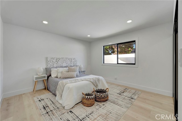 Image 16 of 47 For 16761 Irby Lane