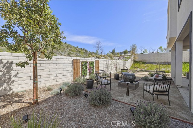 27774 Marquee Drive, Valencia CA: https://media.crmls.org/medias/e3be1876-fb9c-4ab6-9a18-672262191bb6.jpg
