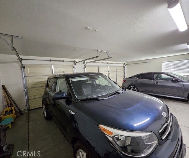 18010 Seaforth Street, Hesperia CA: https://media.crmls.org/medias/e3be2a8d-6e08-446a-bb5b-d5ed7a97832f.jpg