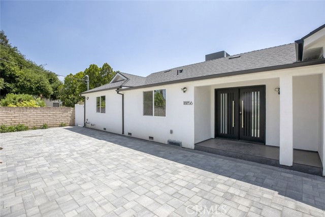 Detail Gallery Image 5 of 33 For 18856 Calvert St, Reseda,  CA 91335 - 3 Beds | 2/1 Baths
