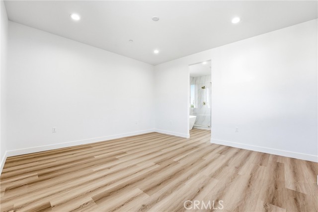 Detail Gallery Image 13 of 53 For 1969 Lyon Ave, Riverside,  CA 92503 - 5 Beds | 4 Baths