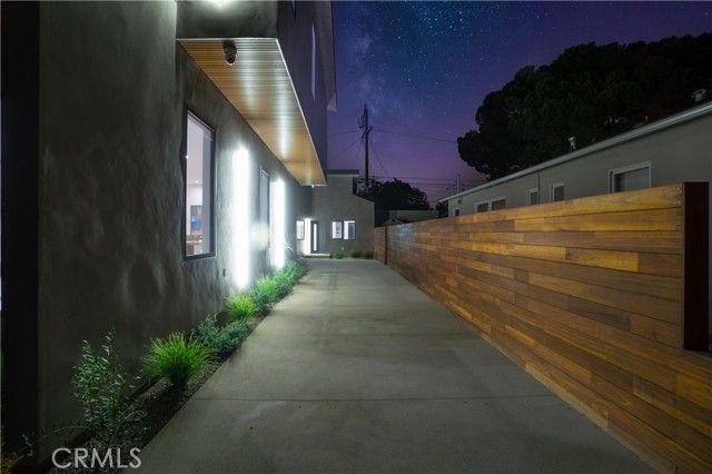 Detail Gallery Image 65 of 65 For 10943 Pickford Way, Culver City,  CA 90230 - 5 Beds | 4/1 Baths