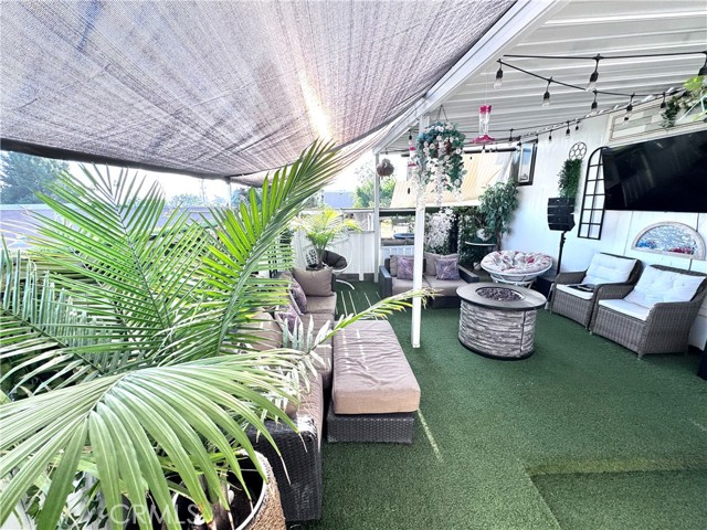 Detail Gallery Image 16 of 46 For 6130 Camino Real #242,  Jurupa Valley,  CA 92509 - 4 Beds | 2 Baths