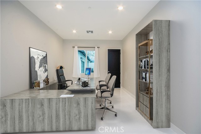 1204 Arbenz Circle, Corona CA: https://media.crmls.org/medias/e3c304ba-38de-409f-ab48-5e64fd4a8b06.jpg