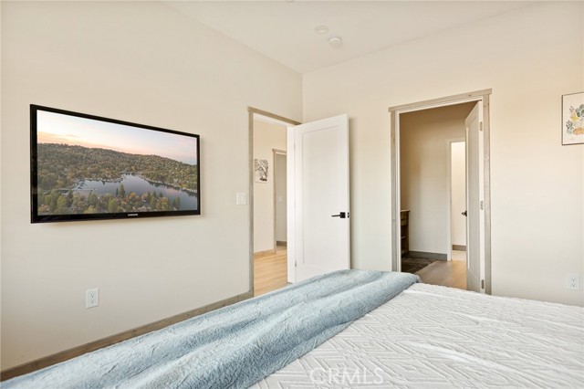 Detail Gallery Image 16 of 59 For 1215 Valley View Dr, Big Bear City,  CA 92314 - 5 Beds | 3/1 Baths