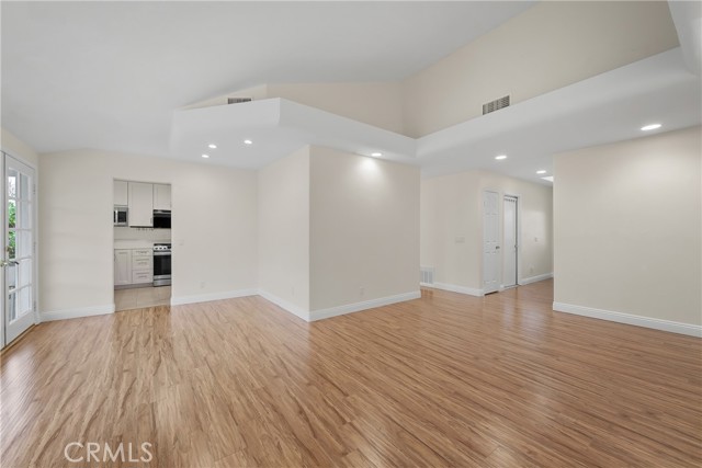 Detail Gallery Image 11 of 42 For 2371 Northpark St, Thousand Oaks,  CA 91362 - 3 Beds | 2 Baths