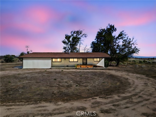 47322 180th W, Lancaster CA: https://media.crmls.org/medias/e3c5b50f-1568-4be6-8d09-2d0c96410101.jpg