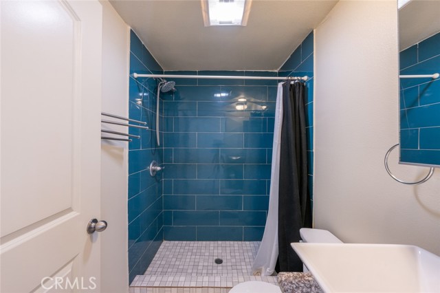 Detail Gallery Image 6 of 30 For 1538 11th, Los Angeles,  CA 90015 - 3 Beds | 2 Baths