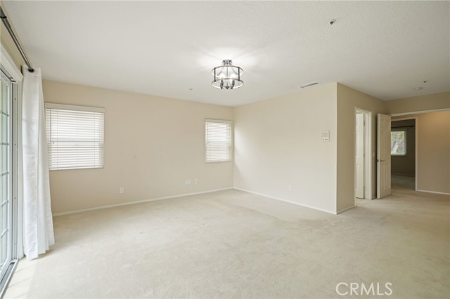 7169 Castle Peak Drive, West Hills CA: https://media.crmls.org/medias/e3c680ce-9678-4054-91b9-7fb3be1bb44c.jpg