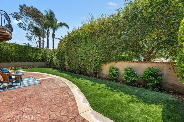 2012 Robinson Street, Redondo Beach, California 90278, 5 Bedrooms Bedrooms, ,4 BathroomsBathrooms,Single Family Residence,For Sale,Robinson,SB24107690