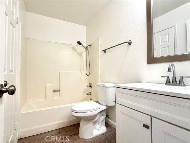 Detail Gallery Image 8 of 17 For 936 Fairway Dr #26,  Colton,  CA 92324 - 2 Beds | 1/1 Baths