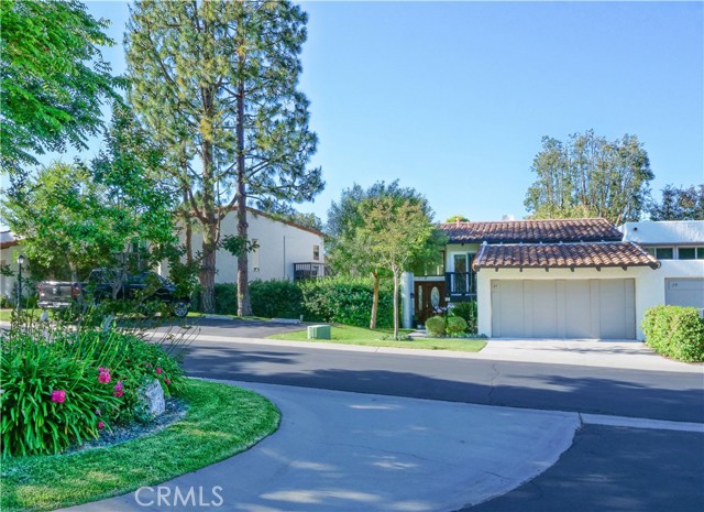 Detail Gallery Image 3 of 34 For 17 Aspen Way, Rolling Hills Estates,  CA 90274 - 3 Beds | 3 Baths
