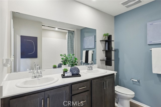 MODEL HOME