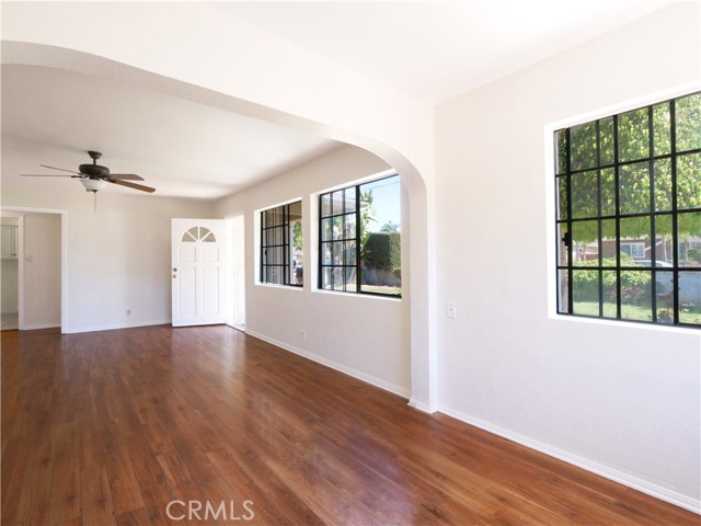 1569 W 218th Street, Torrance CA: https://media.crmls.org/medias/e3c7d7a7-2e6b-42aa-a886-d5096d3086ad.jpg